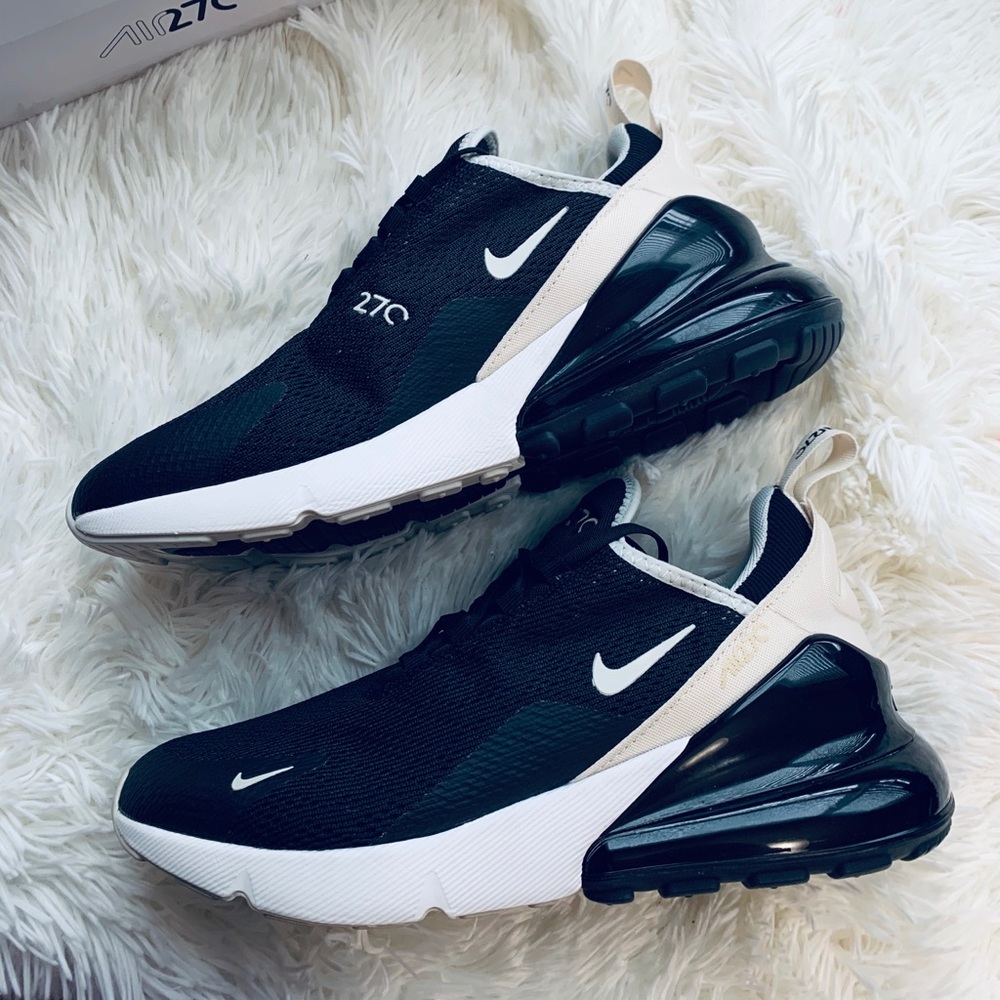 Nike Air Max 270 - Picture 3 of 5